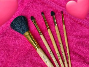 Vega Makeup Brush Set Of 5 🎀 (Negotiable)