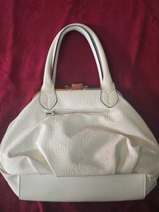 Elegant White Floral Handbag