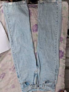 light wash straight leg cropped jeans