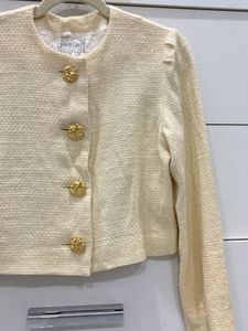 Chic Cream Tweed Jacket