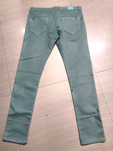 Men's Slim Fit Chinos