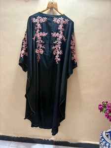 Elegant Black Kaftan with Pink Embroidery