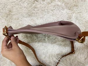Stylish Mauve Faux Leather Crossbody Bag