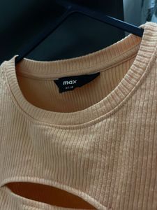 Peach Ribbed Cut-out T-Shirt