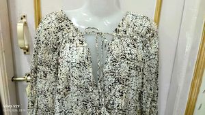plus size V-Neck Top