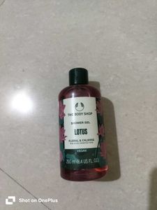 The Body Shop Lotus Shower Gel
