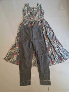 Floral Print Kurta with Grey Pants