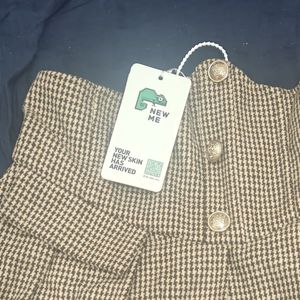 Brown Pin Check Pleated Skirt (Brand New))