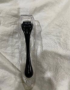 Derma Roller With 0.5mm Helps To GetClear Glass Sk