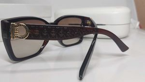 Chic Brown Cat-Eye Sunglasses