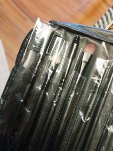 Professional Makeup Brush Set with Case
