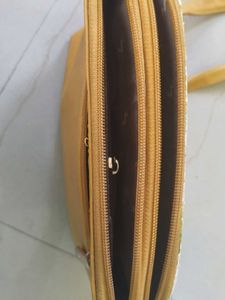 Unique Abstract Print Shoulder Bag