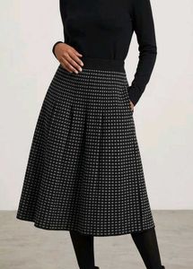 Black & Grey Patterned skirt
