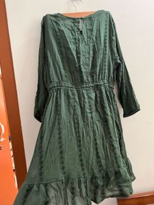 Fame forever by lifestyle green dress. Size L. kne