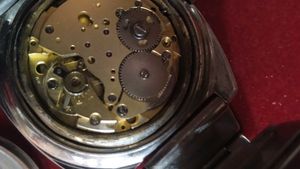 Vintage Men's Watches - Unique Find!