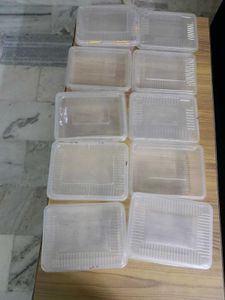 Plastic Storage Containers And Spoons