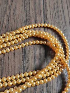 Elegant Pearl and Gold Hand Harness