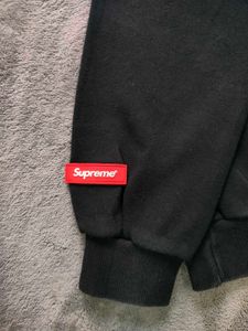 Supreme Black Sweatshirt