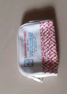 6 Pouches