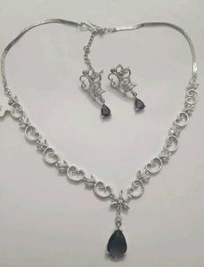 Elegant Silver Necklace and Earring Set