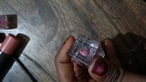 Hold Me Matte Liquid Lipstick