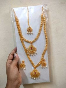 Exquisite Traditional Jewellery Set