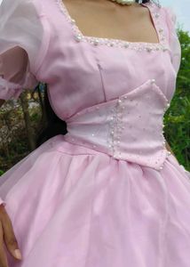 pinteresty organza gown with pocket 🌸