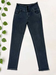 High-Waist Button-Up Jeans