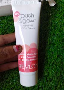 Revlon Touch & Glow Advanced  cream