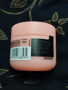 Garnier Niacinamide Fresh &amp; Plump Cream