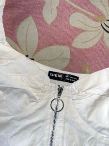 Chic White Crop Top with Zipper Detail