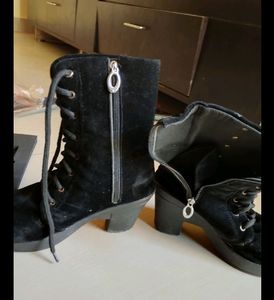 Black Stylish Women's Boots