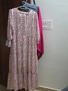 gown