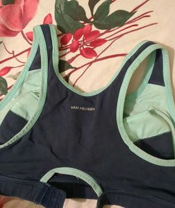 Van Heusen double layered sports bra