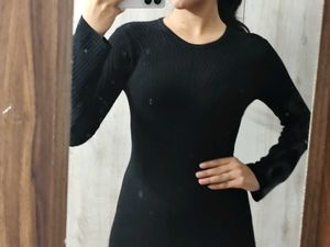Chic Black Ribbed Knit Dress