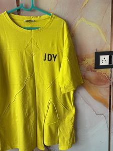 JDY Yellow Oversized T-Shirt