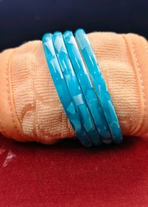 Set of 5 Blue &amp; White Patterned Bangles