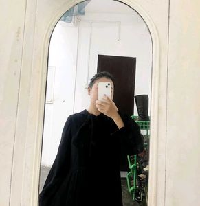 Elegant Black Long Sleeve Dress