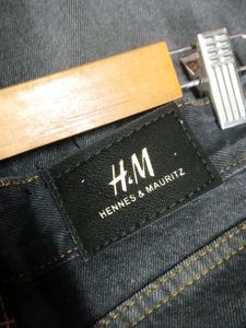 H&amp;M baggy charcoal