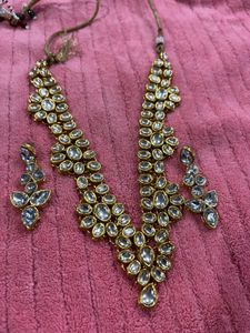 Stunning Kundan Necklace & Earring Set
