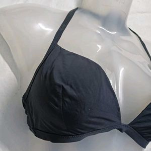 ⭐ Black Halter Neck Bikini Top