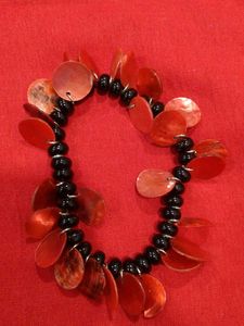 Red & Black Shell Beaded Bracelet