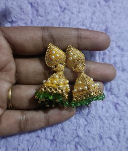 Earings