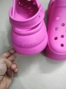 Fuchsia Brand new Platform Crocs original w..11 m.