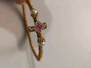 Elegant Gold Bracelet with Pearls & Gems