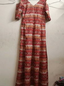 Elegant Ethnic Kurta with Striking Print