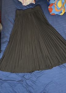 Black Pleated Midi Skirt