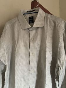 Men's White Textured Dress Shirt