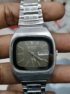 Allwyn Analog Watch