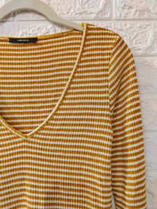 Forever 21 Mustard Yellow Top